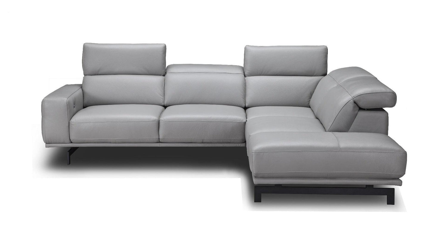 Davenport Light Grey Sectional In Right Facing - 17981 - Rhfc | J&M | Home Elegance USA