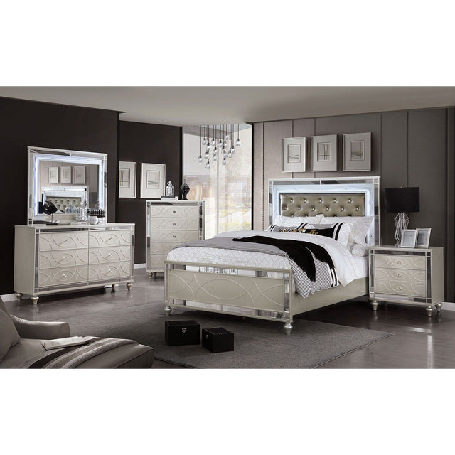 Manar - 5 Piece Queen Bedroom Set With Chest - Silver - Home Elegance USA