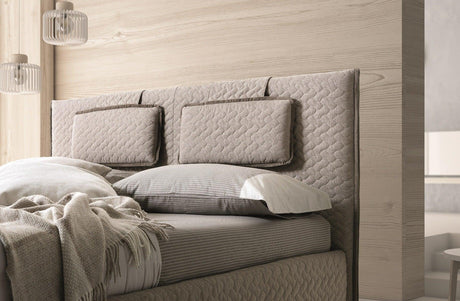Evergreen Queen Bed - 17894-Q | J&M