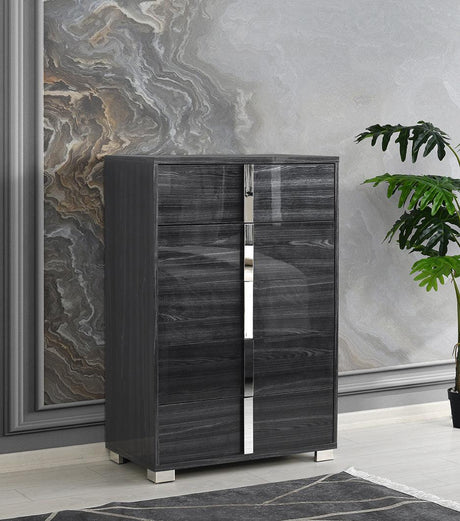 J&M Furniture - Giulia Chest In Gloss Pattern Grey - 103C