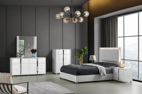 J&M Furniture - Giulia 5 Piece Queen Bedroom Set In Matte White - 101Q-5Set