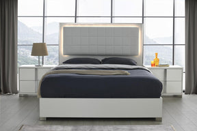 Giulia 3 Piece King Bedroom Set In Matte White - 101K-3Set | J&M