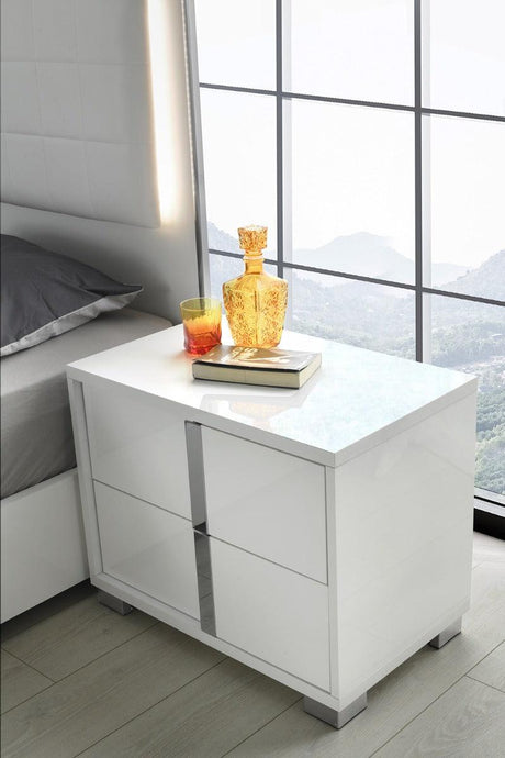 Giulia 5 Piece King Bedroom Set In Matte White - 101K-5Set | J&M