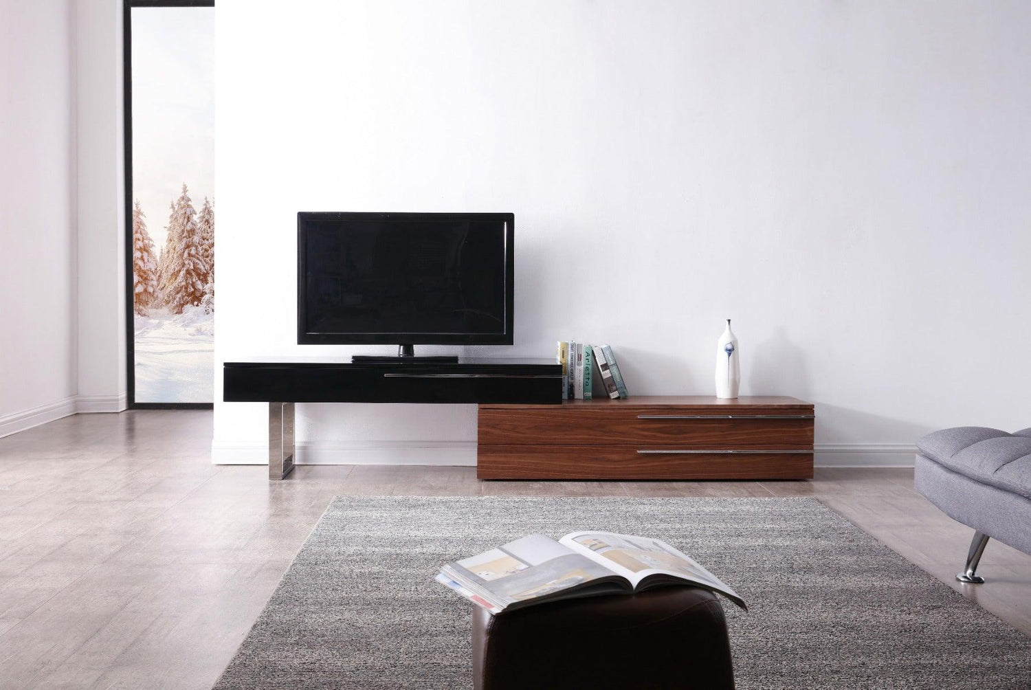 J&M Furniture - Ce Hudson Tv Base In Walnut & Black - 17475-Wb