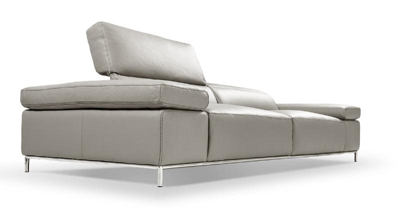 J&M Furniture - I800 Sofa In Light Grey - 18004