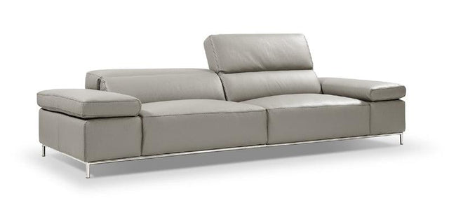 J&M Furniture - I800 Sofa In Light Grey - 18004