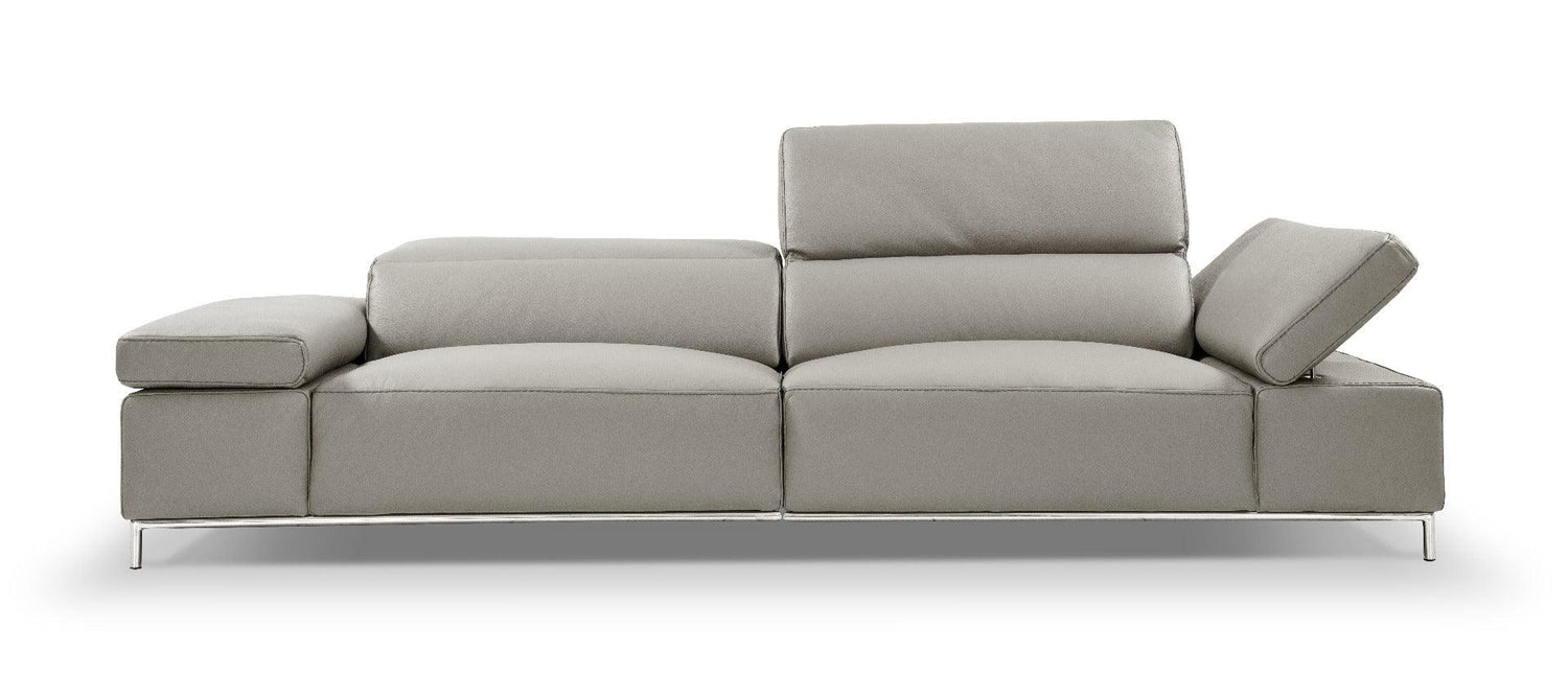 J&M Furniture - I800 Sofa In Light Grey - 18004S