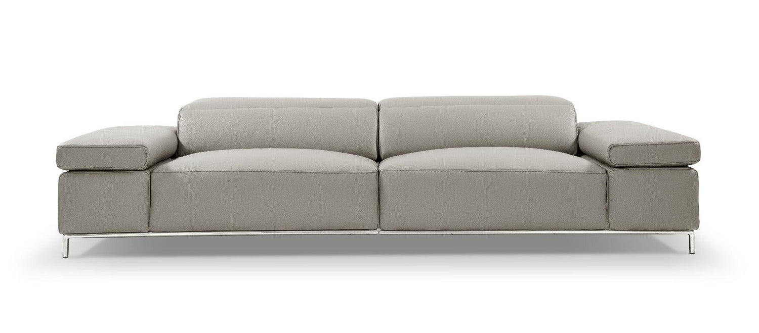 J&M Furniture - I800 Sofa In Light Grey - 18004S