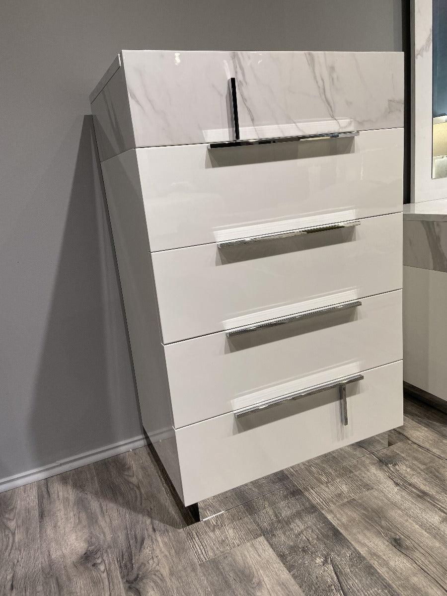 J&M Furniture - Sunset 6 Piece Eastern King Bedroom Set In Glossy White Lacquer - 17646Ek-6Set