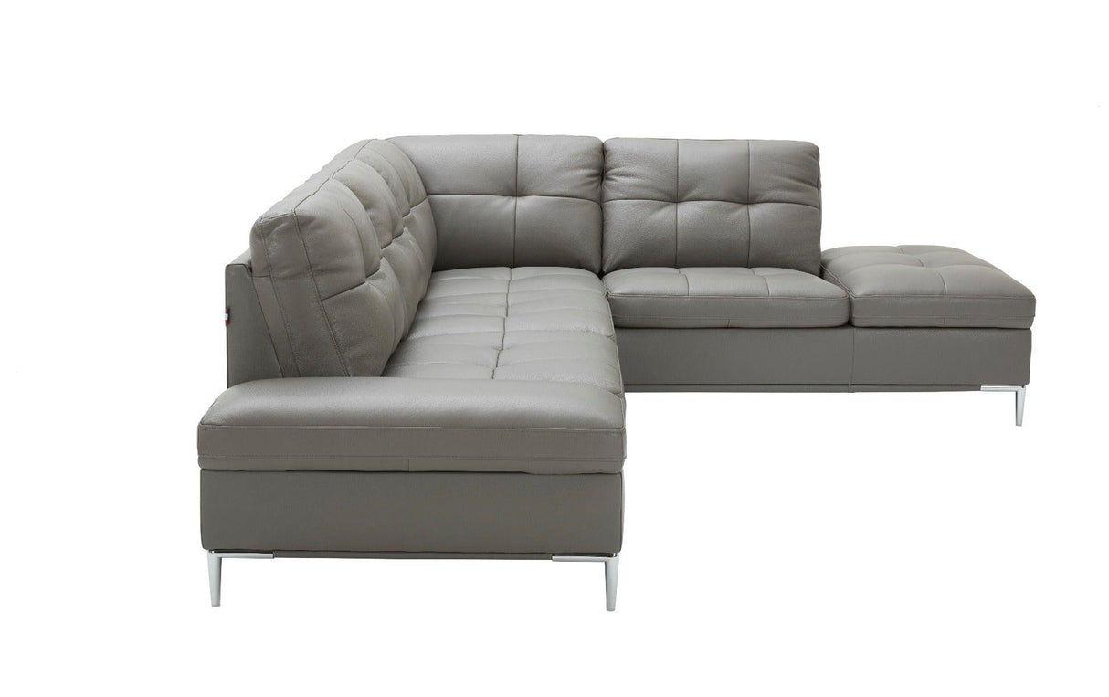 J&M Furniture - Leonardo Grey In Right Hand Facing Modern Sectional Sofa - 18996-Rhfc