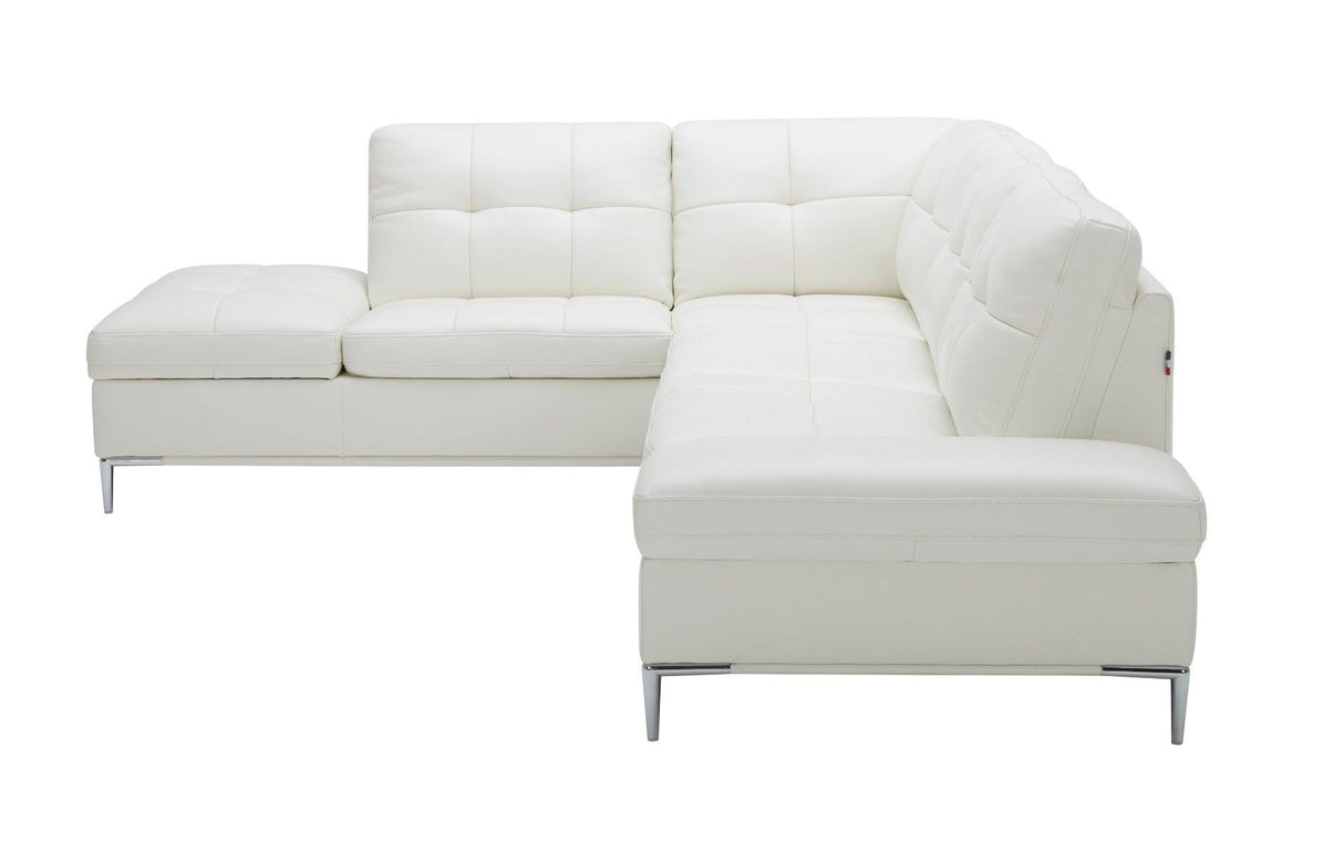 J&M Furniture - Leonardo White In Right Hand Facing Modern Sectional Sofa - 18993-Rhfc