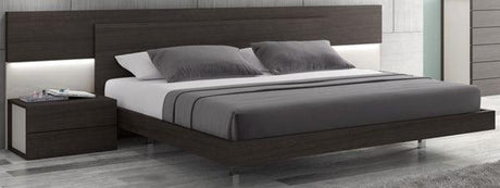 Maia Light Grey Lacquer 4 Piece Eastern King Platform Bedroom Set - 17867221-K-4Set | J&M