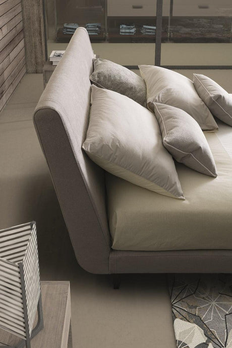 Metropolitan Fabric Queen Bed In Taupe - 18974-Q | J&M