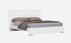 Oslo King Bed In White - 17485-K | J&M