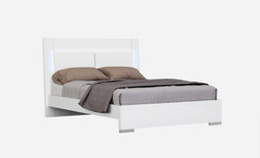Oslo Queen Bed In White - 17485-Q | J&M