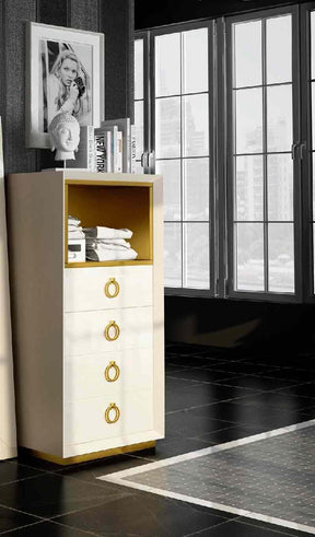 Velvet Chest In Cream - Velvetchest | ESF
