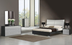 Vera 6 Piece Queen Bedroom Set In Grey - 17987-Q-6Set | J&M
